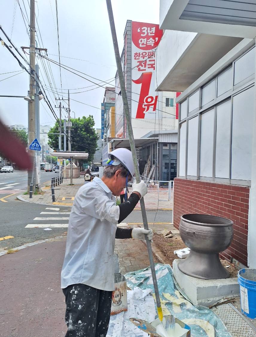 구 방촌 파출소 외부 정면 도장 작업